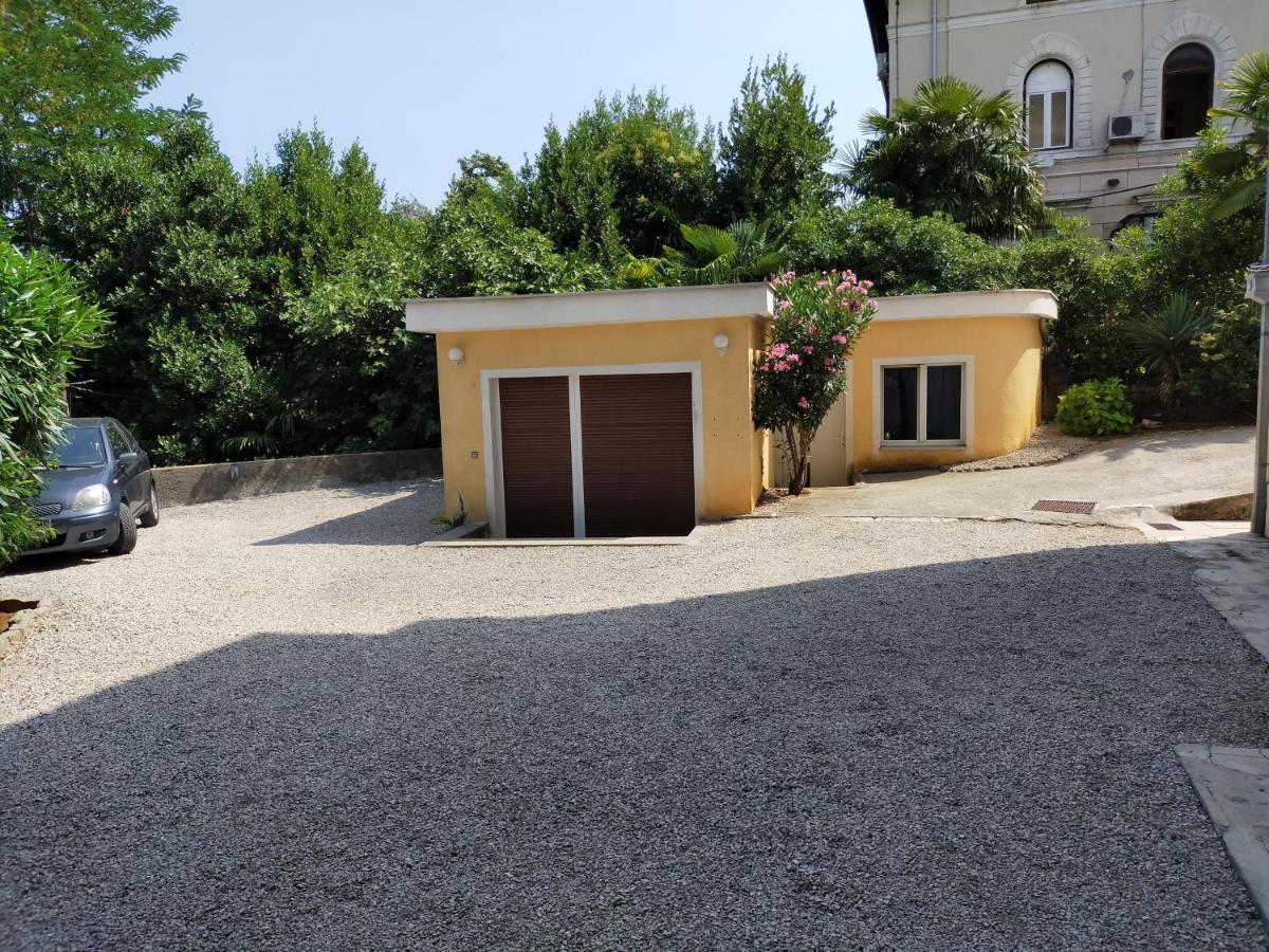 Apartments Ivna Bilek Опатия Экстерьер фото